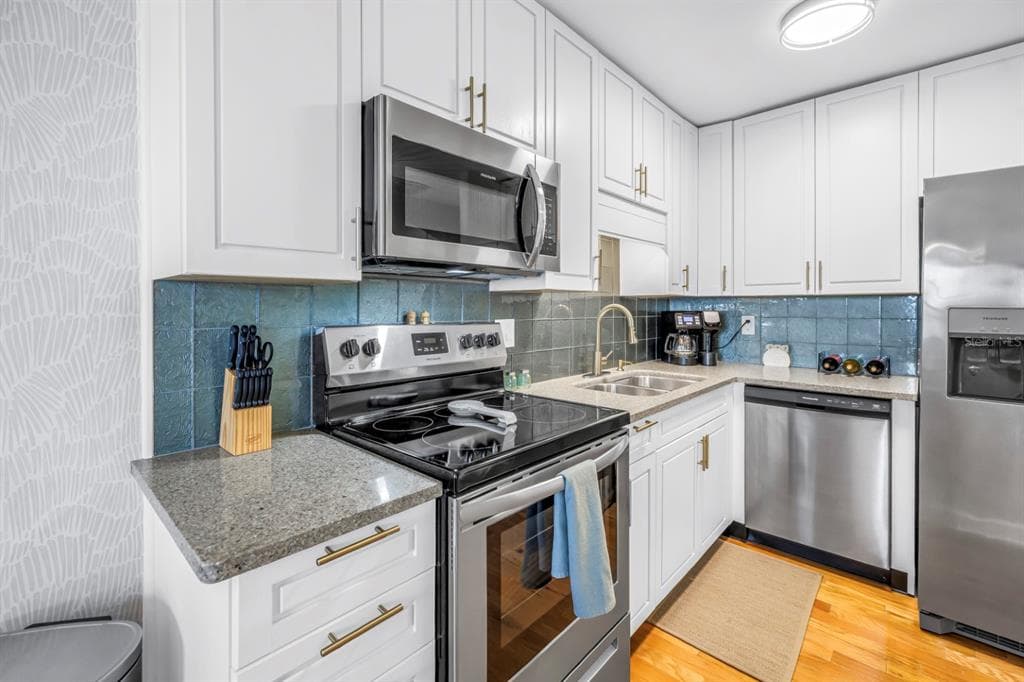 5102 COQUINA KEY DRIVE SE D photo 7