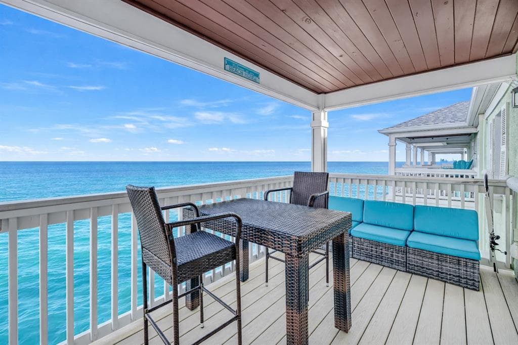 5102 COQUINA KEY DRIVE SE #D 3