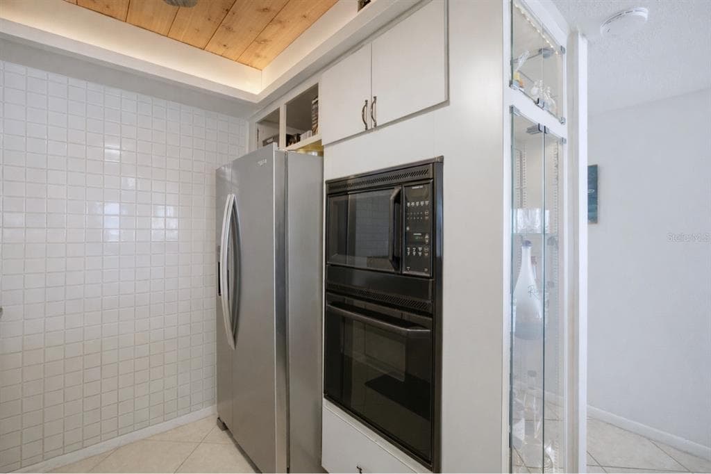 534 PINELLAS BAYWAY S 101 photo 14