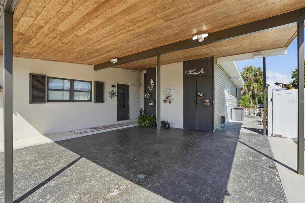 4086 GARDNER DRIVE 4