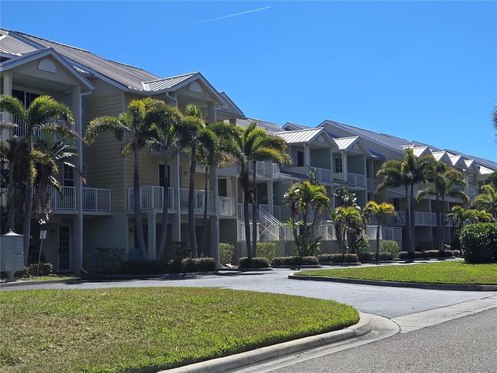 547 BAHIA BEACH BOULEVARD 3