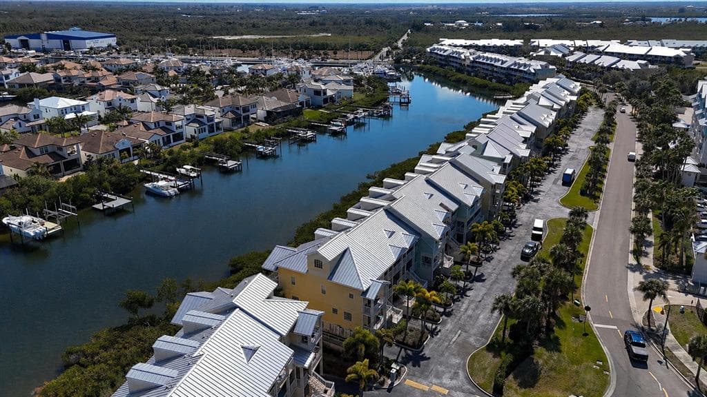 547 BAHIA BEACH BOULEVARD 4