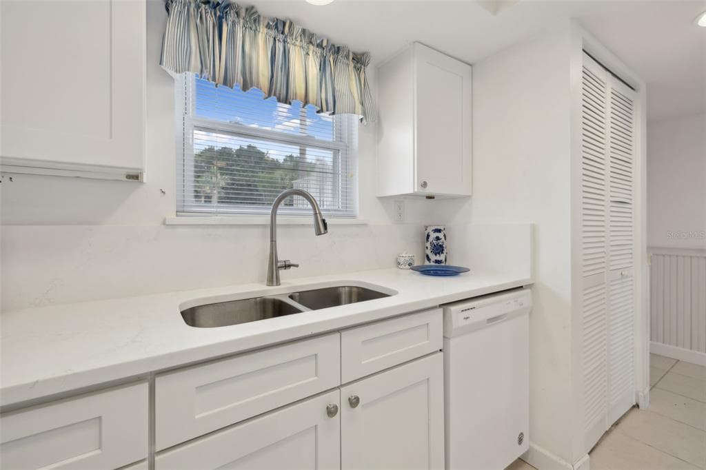 125 RIVER BEND PLACE D photo 13