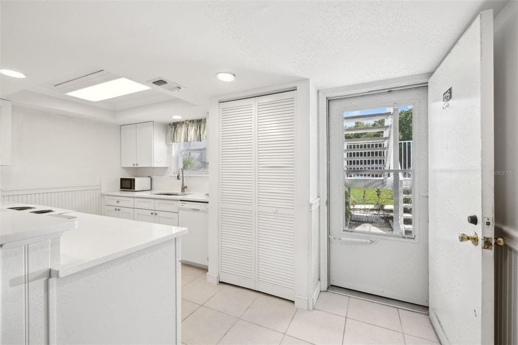 125 RIVER BEND PLACE D photo 7