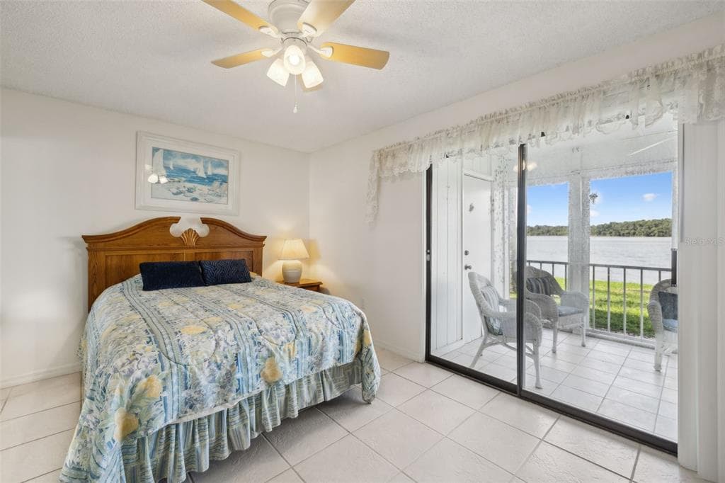 125 RIVER BEND PLACE D photo 25
