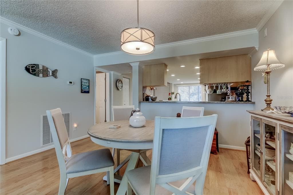 650 ISLAND WAY 206 photo 21