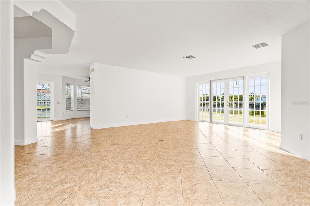 2258 BALSAN WAY photo 10