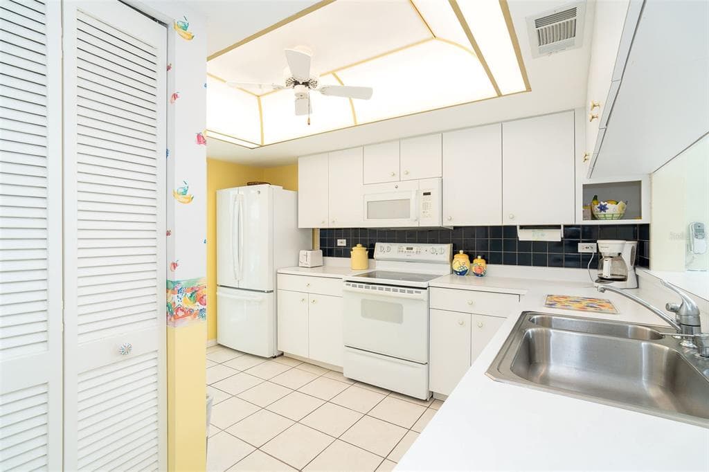 2424 PLACIDA ROAD C101 photo 13