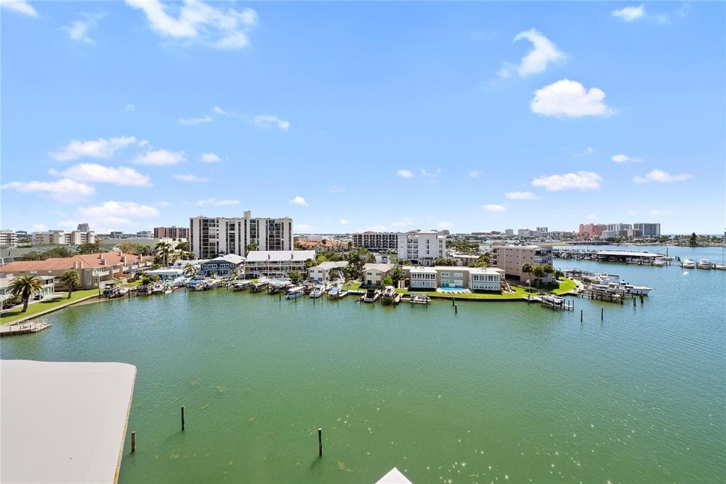 211 SKIFF POINT 2C photo 25