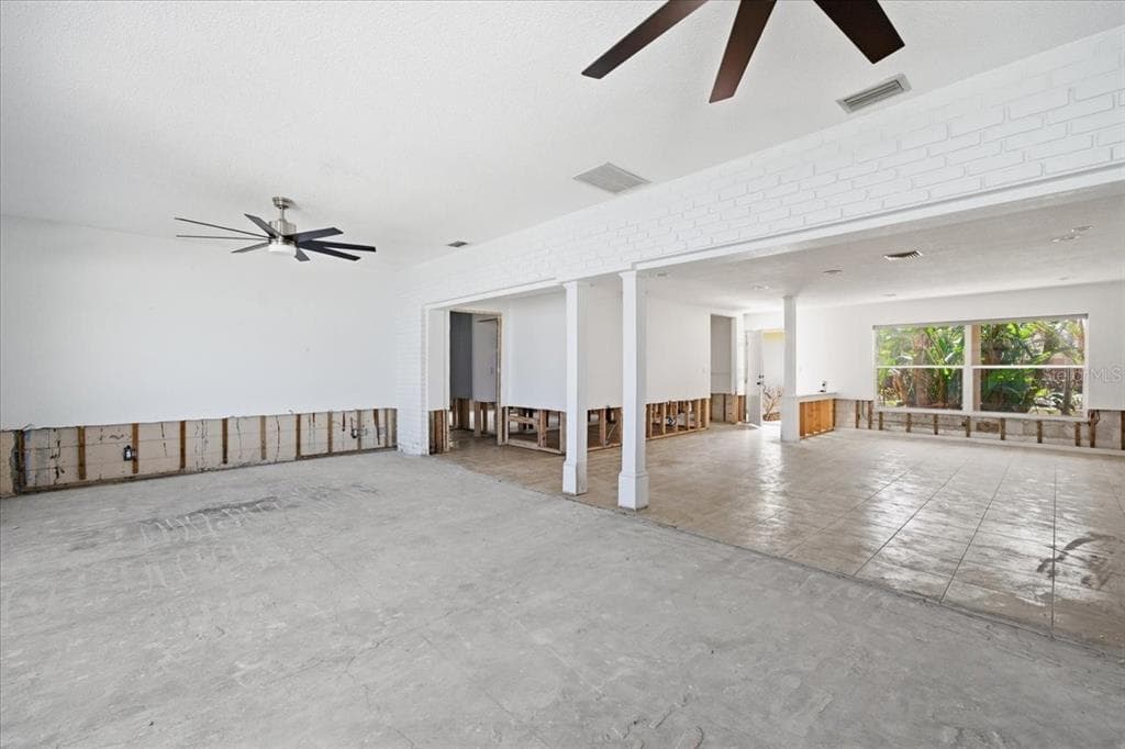 411 55TH AVENUE photo 17