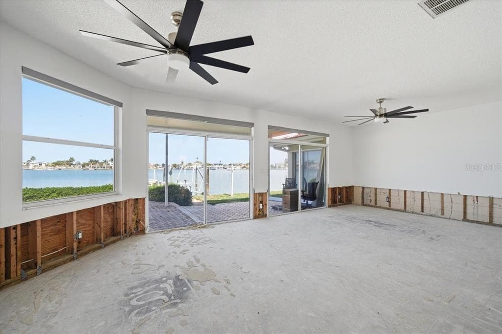 411 55TH AVENUE photo 15