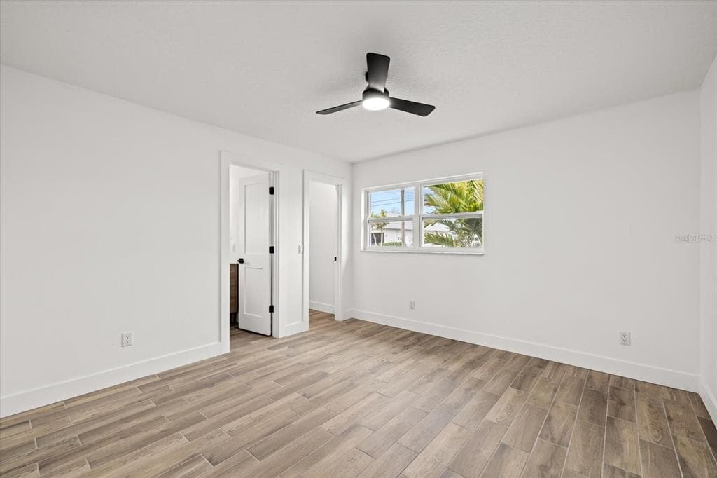 912 21ST AVENUE W photo 10