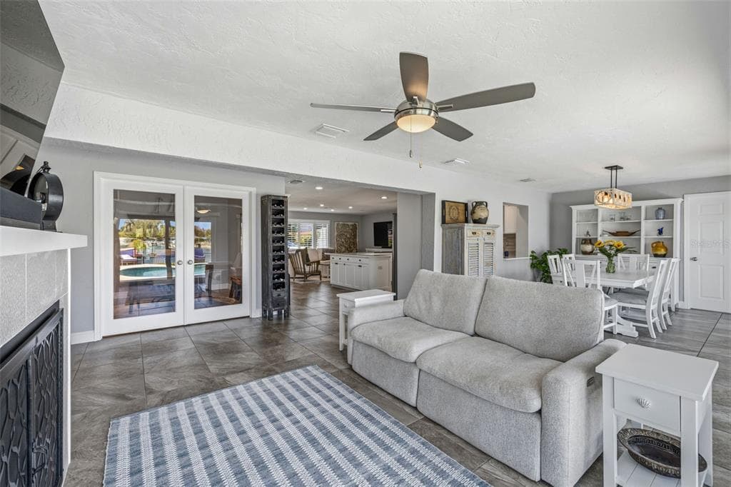 4310 40TH STREET S photo 18
