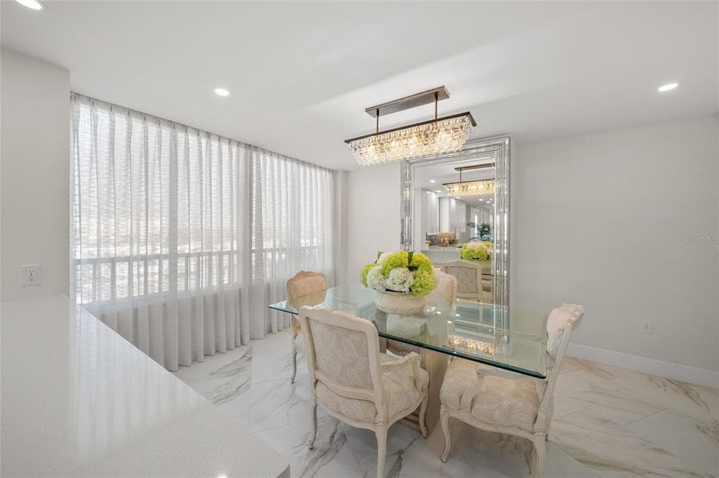 5880 MIDNIGHT PASS ROAD 511 photo 24