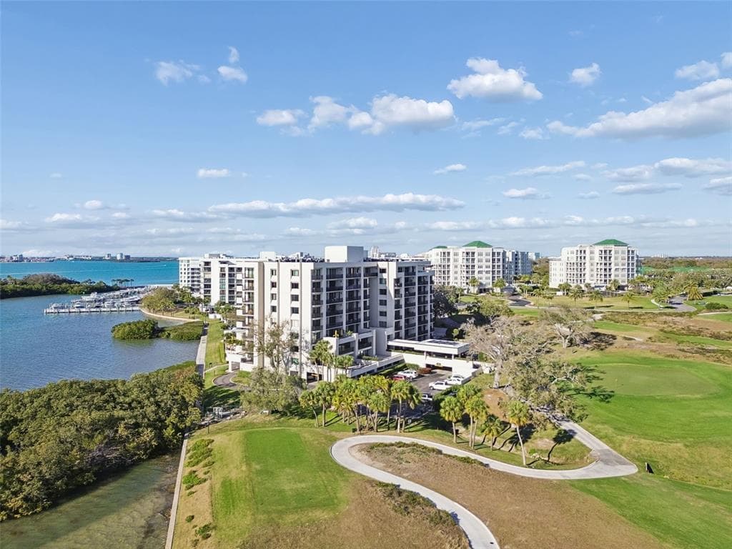4 BELLEVIEW BOULEVARD #701 5