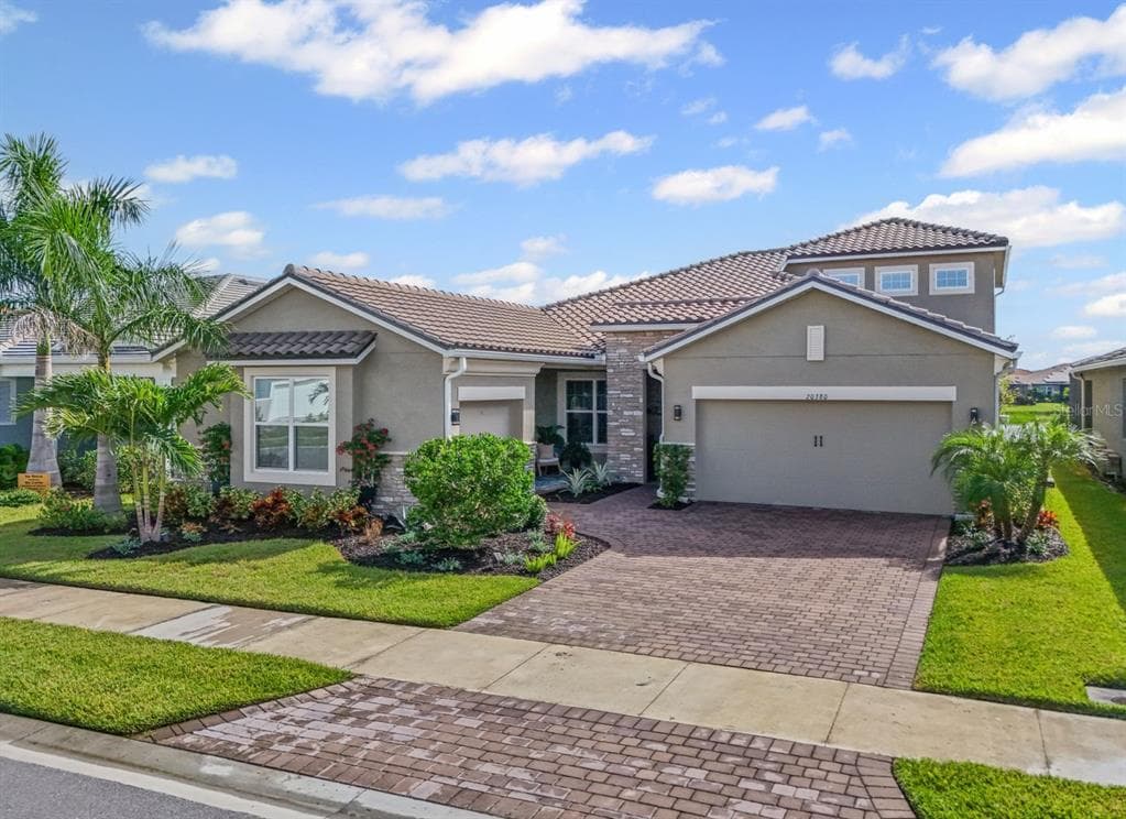 20380 SYMPHONY PLACE photo 2