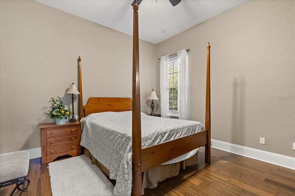 2450 DAHLGREN WAY photo 25
