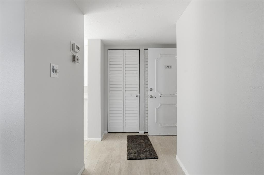 4440 EXETER DRIVE 106 photo 3