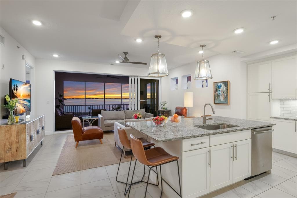 376 ARUBA CIRCLE 203 photo 12