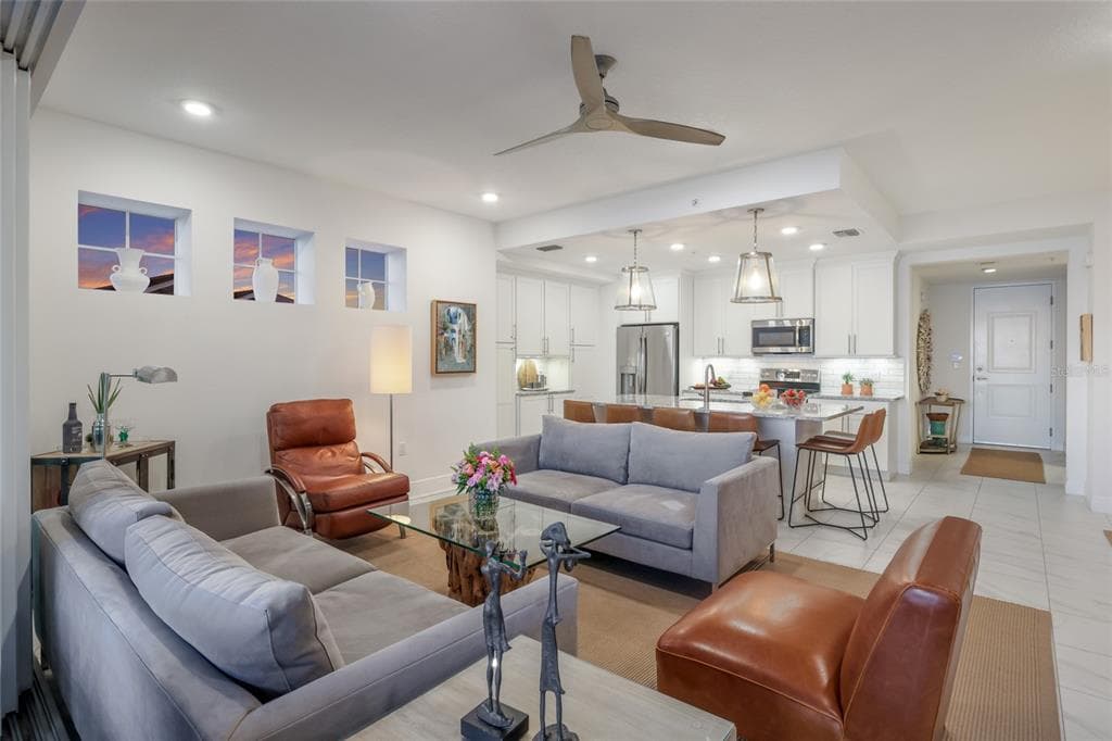 376 ARUBA CIRCLE 203 photo 14