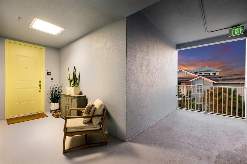 376 ARUBA CIRCLE 203 photo 4