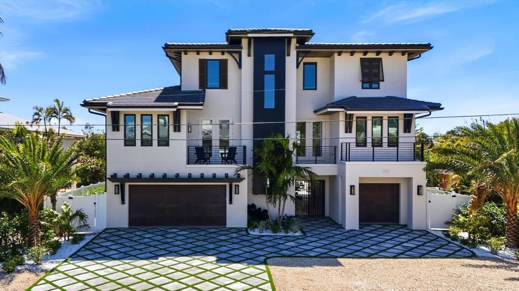 319 TARPON STREET photo 2