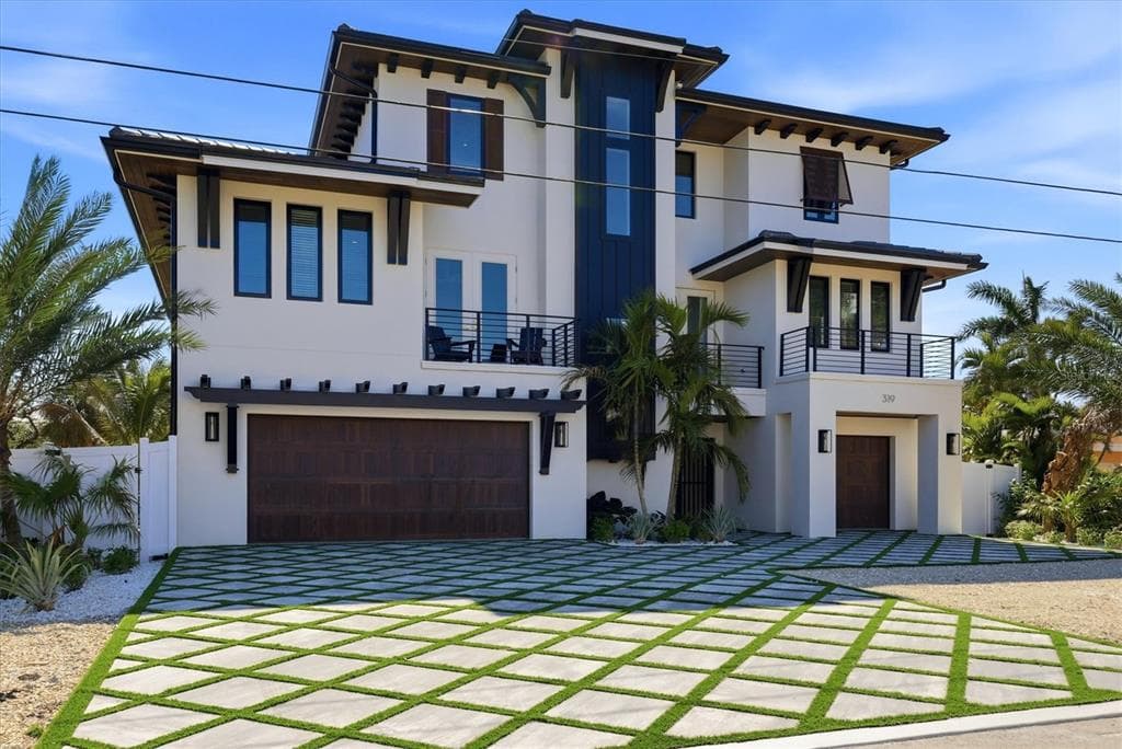 319 TARPON STREET photo 1