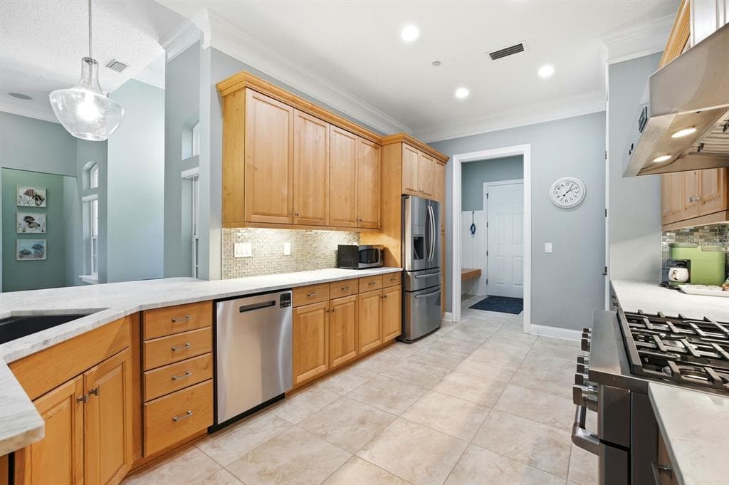 6595 COLLIER ROAD photo 19