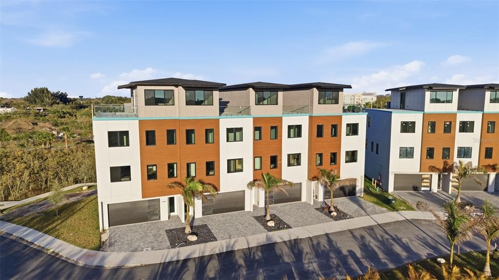 5956 AQUA RESERVE BOULEVARD 2