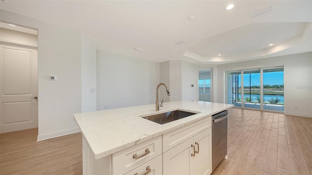 2114 SYLVESTER PALM LANE photo 16