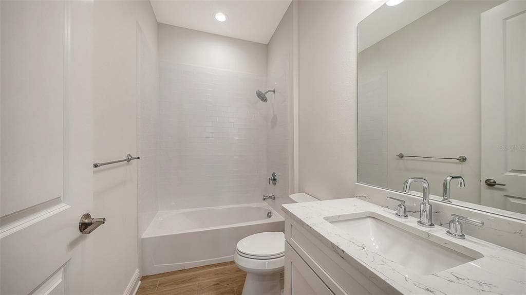2114 SYLVESTER PALM LANE photo 24