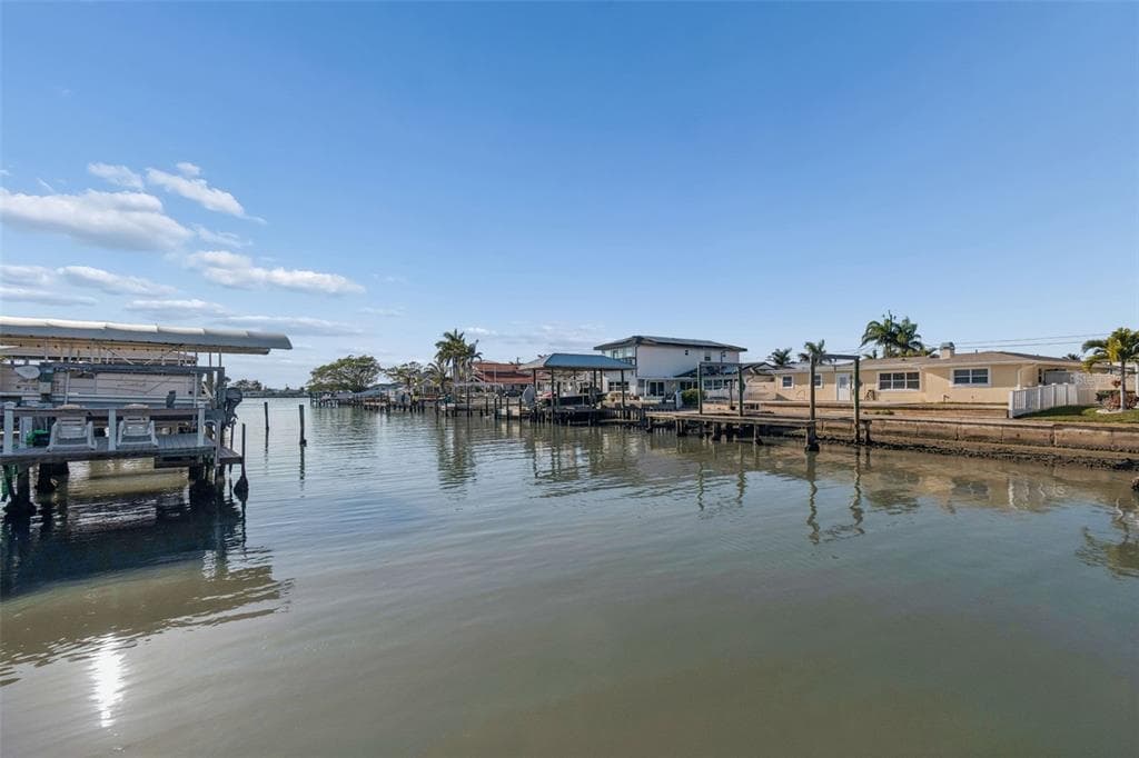 4415 CLEARWATER HARBOR DRIVE N photo 6