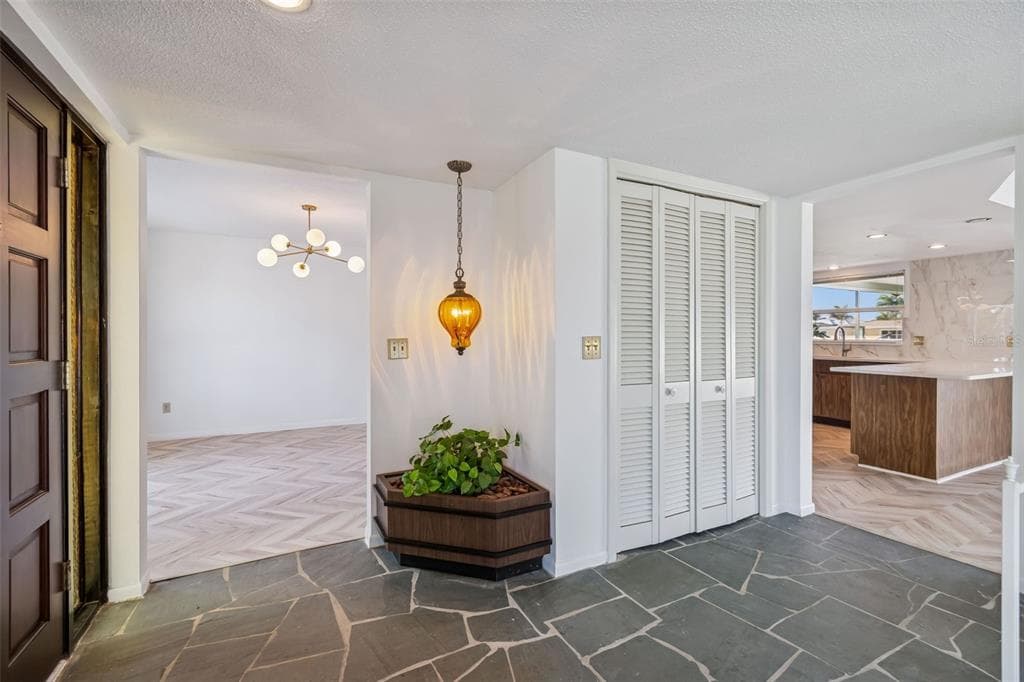4415 CLEARWATER HARBOR DRIVE N photo 14