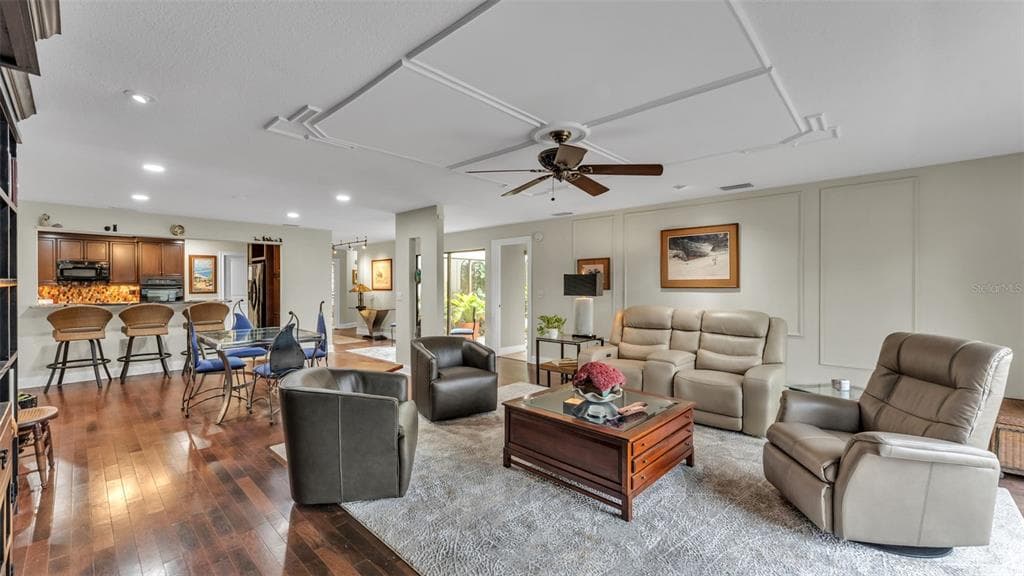 1007 ROLLING WOODS LANE photo 12