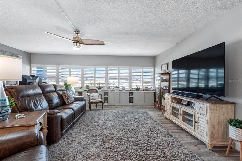 17400 GULF BOULEVARD I3 photo 5