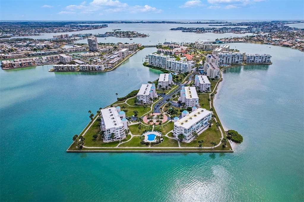 8021 SAILBOAT KEY BOULEVARD S 101 photo 22