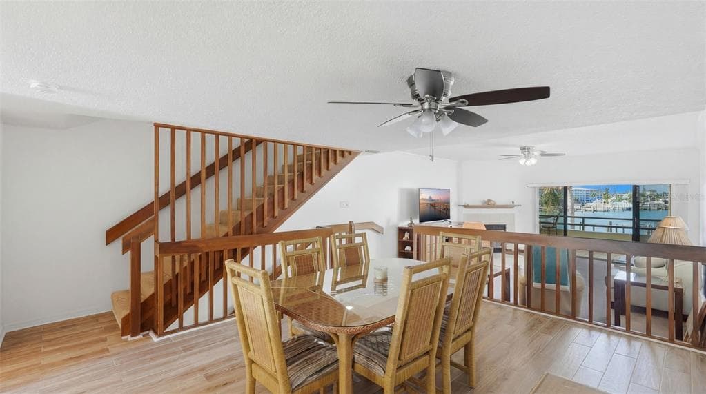 128 1ST STREET E. 102 photo 21