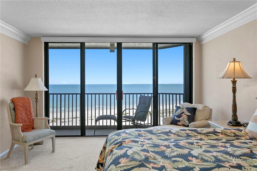 1290 GULF BOULEVARD 1002 photo 21