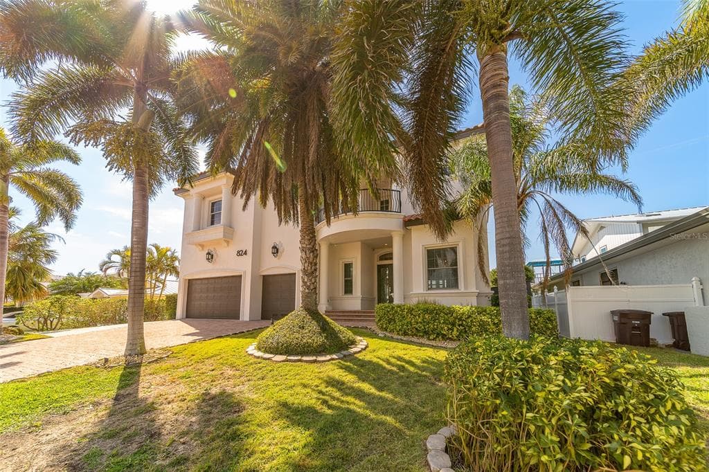 824 ISLAND WAY photo 10