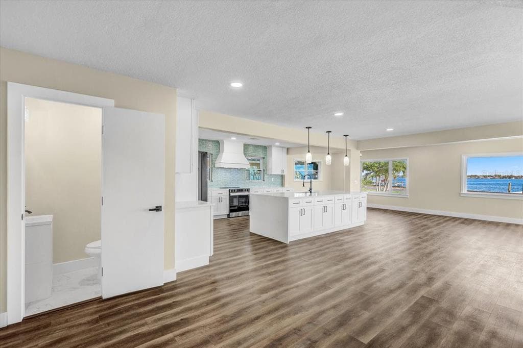 2201 RIVERVIEW BOULEVARD photo 7