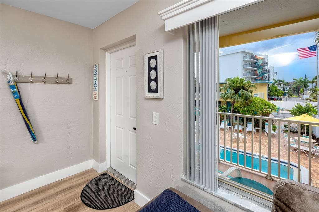 282 TREASURE ISLAND CAUSEWAY #12 5