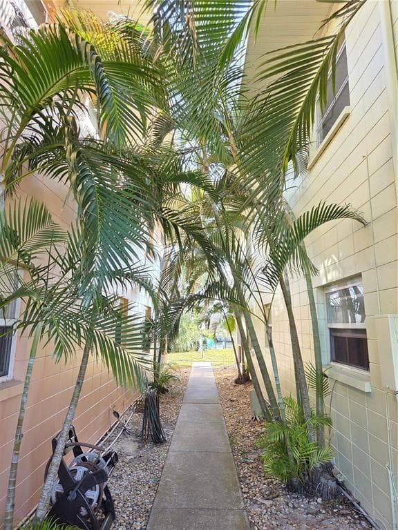 10215 MANATEE AVENUE W #1 4