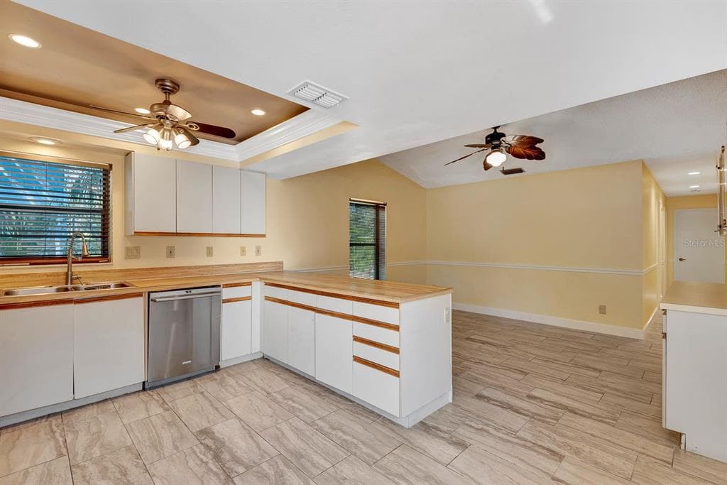 5017 80TH AVENUE CIRCLE E photo 13