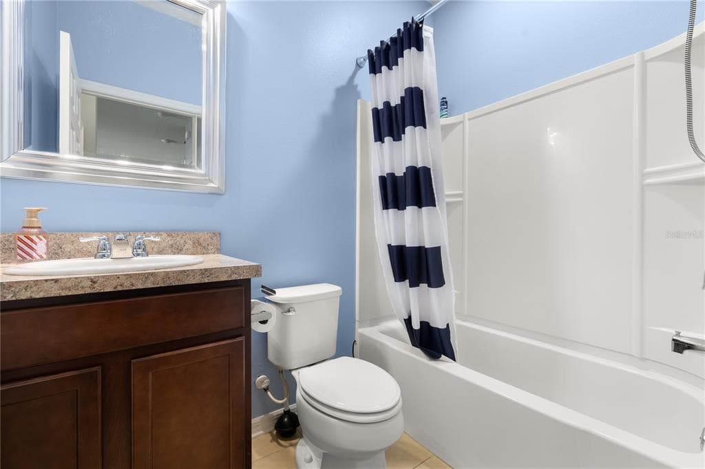 395 BLUE CYPRESS DRIVE photo 17