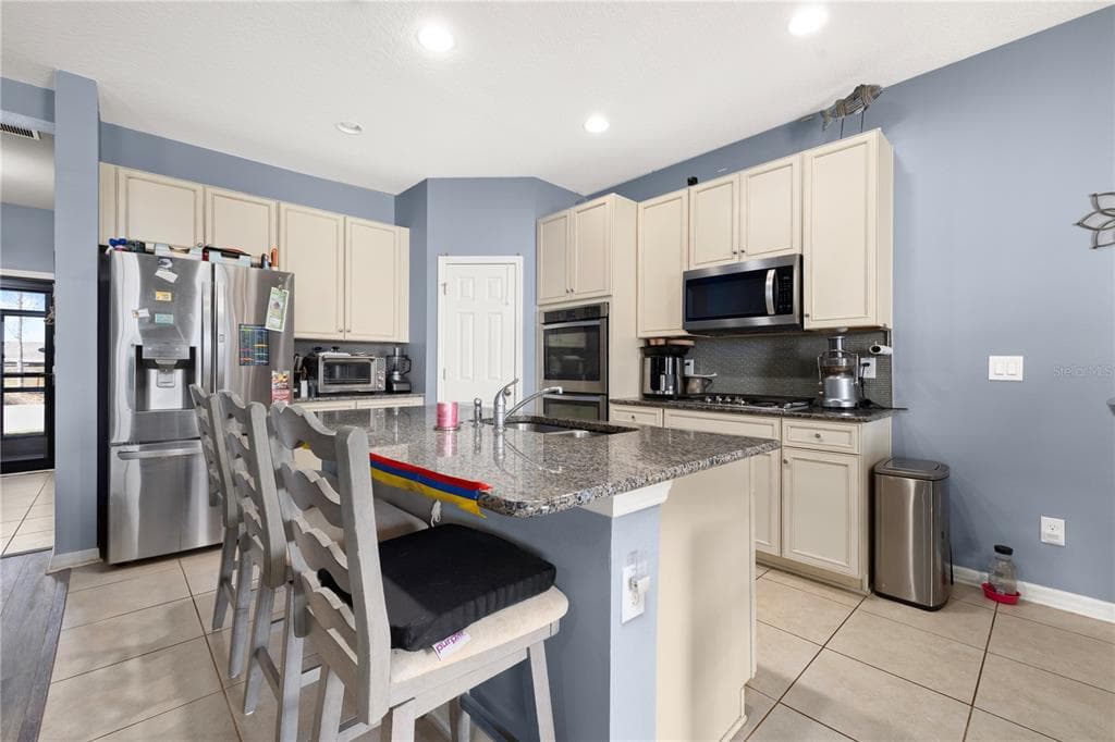 395 BLUE CYPRESS DRIVE photo 12
