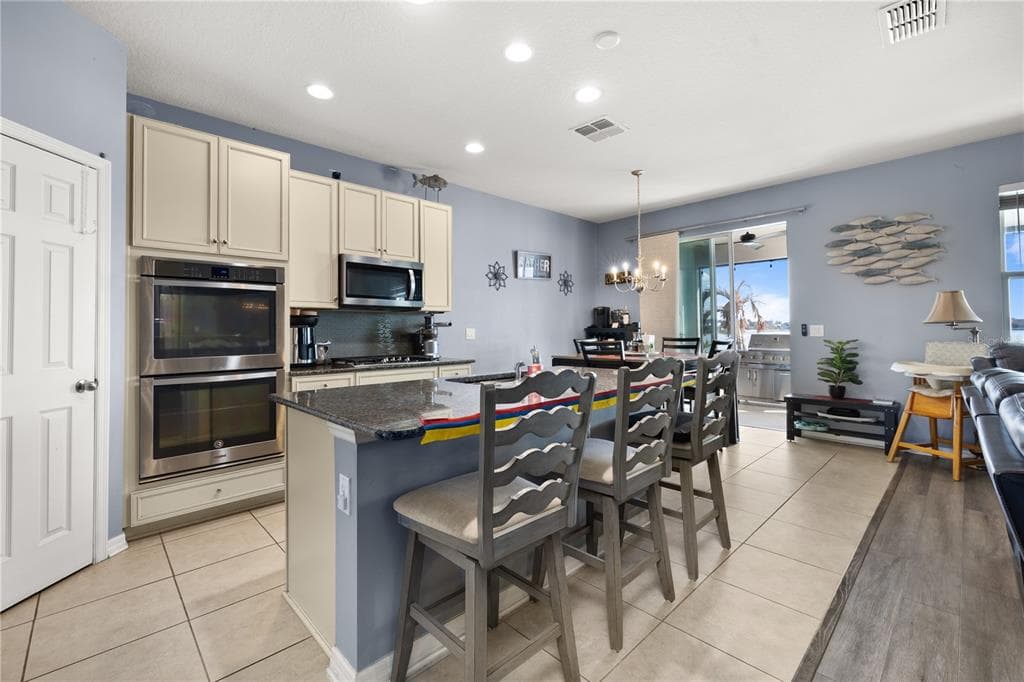 395 BLUE CYPRESS DRIVE photo 11