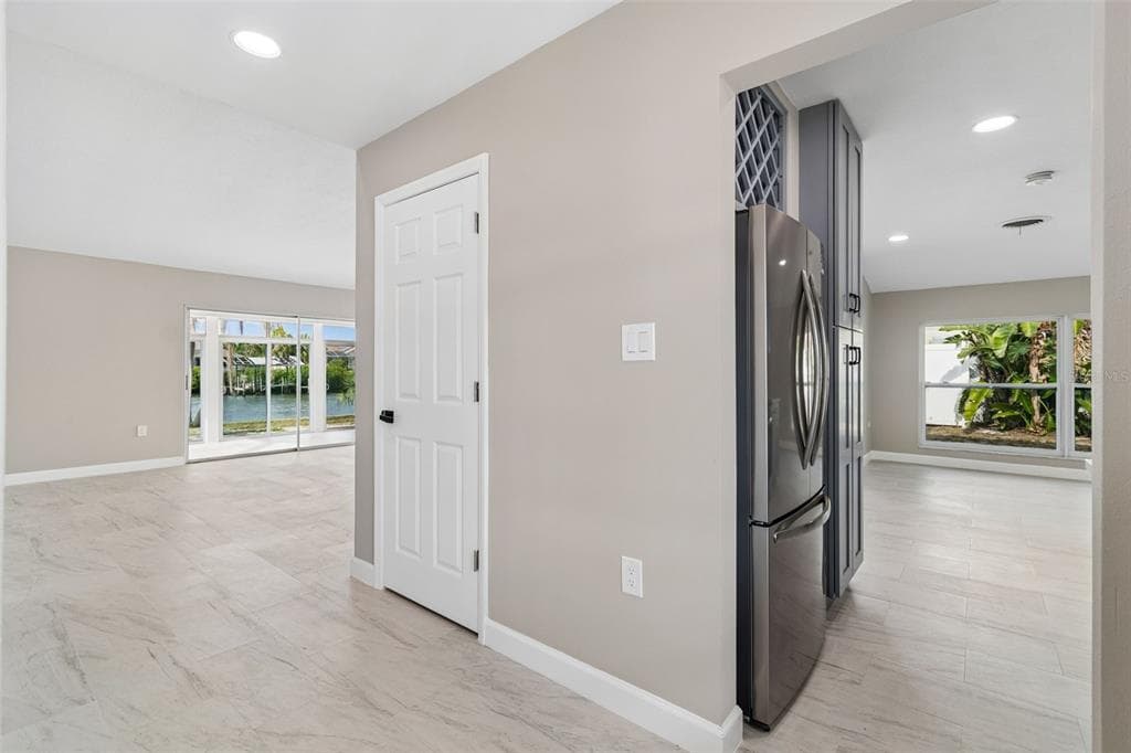 729 SPANISH MAIN DRIVE 3