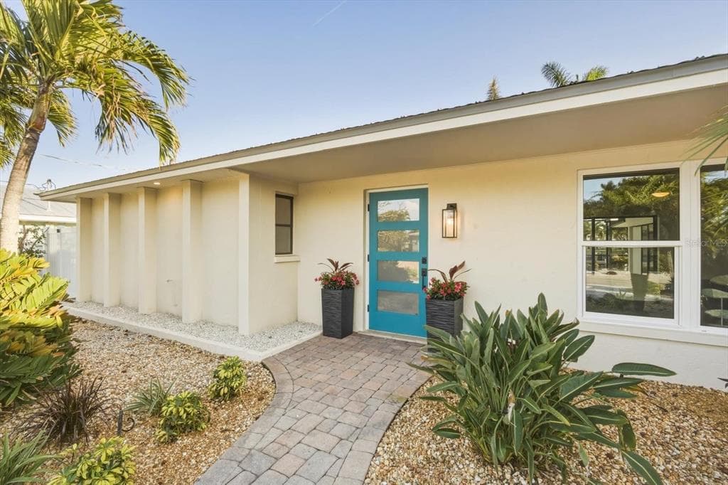 608 GLADSTONE LANE 5