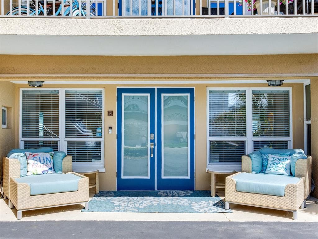210 DOLPHIN POINT #B 5