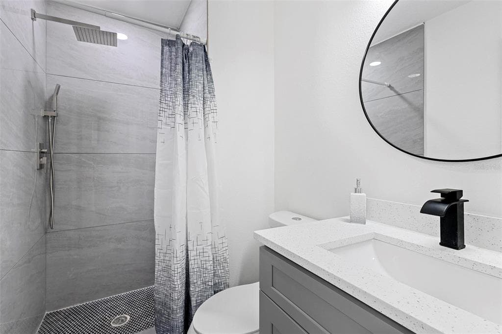 1824 LAKE STREET photo 18